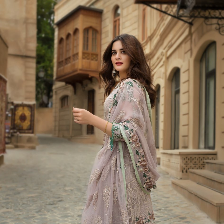 These Dresses of Aiman Khan Can Be Your Eid Collection