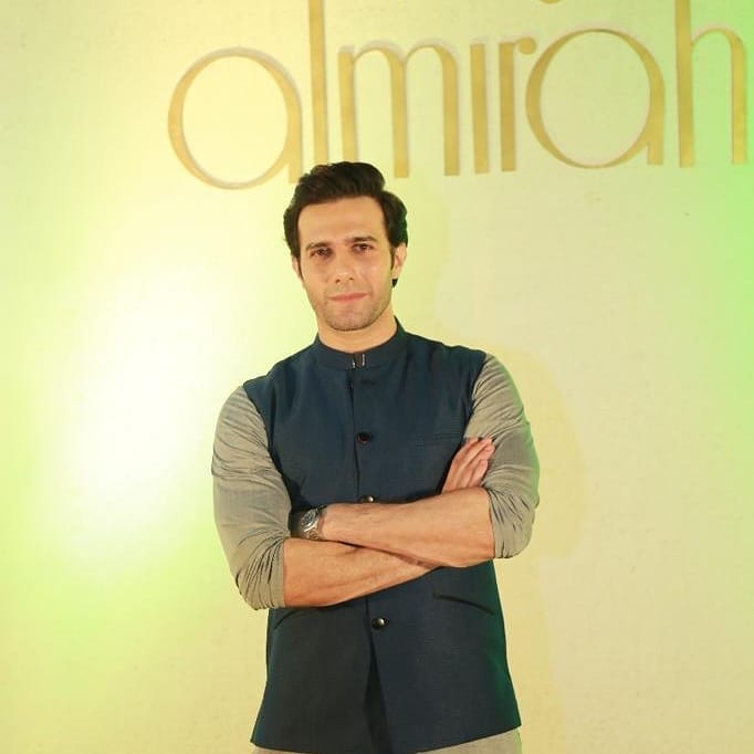 Emmad Irfani’s Kurta Styles That Can Be A Perfect Match For Your Eid Dress