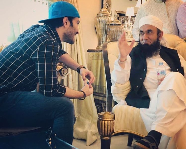 Feroze Khan Loses His Temper Over Maulana Tariq Jamil Issue