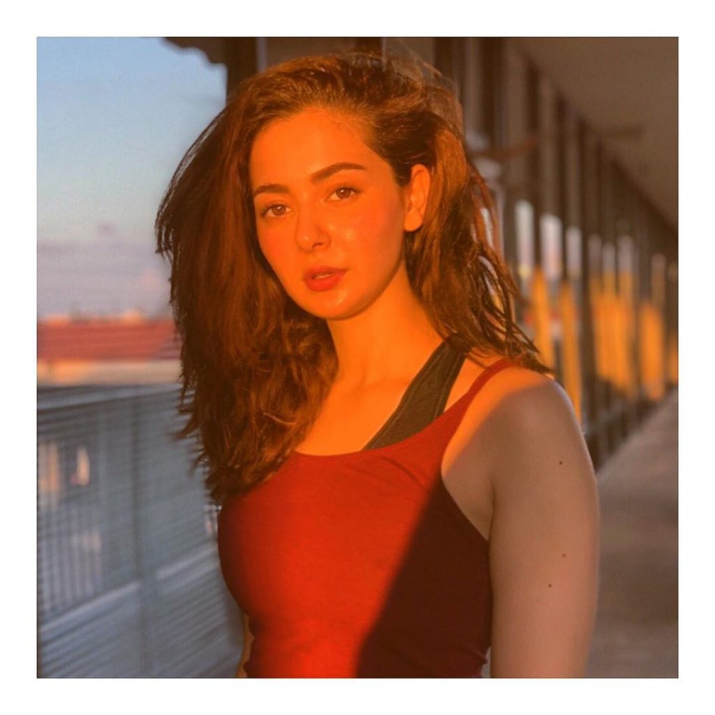 Sun-kissed Pictures of Hania Amir You Must See