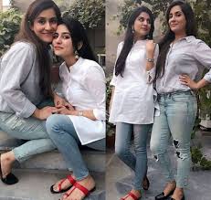 Sanam Baloch And Family - 55 Adorable Photographs