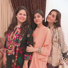 Sanam Baloch And Family - 55 Adorable Photographs