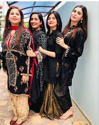 Sanam Baloch And Family - 55 Adorable Photographs