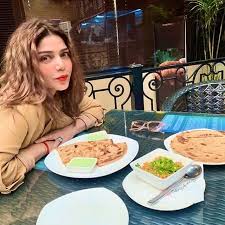 Hadiaqa Kiyani is a Complete Food-Lover - Here is WHY
