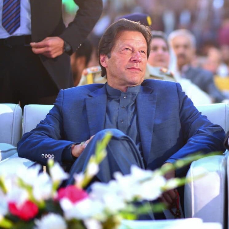 Adorable Pictures of PM Imran Khan in Shalwar Kameez