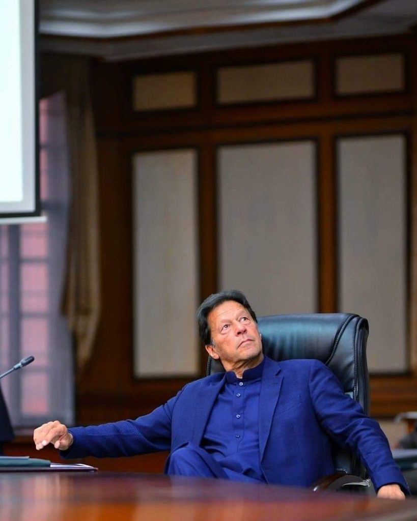 Adorable Pictures of PM Imran Khan in Shalwar Kameez