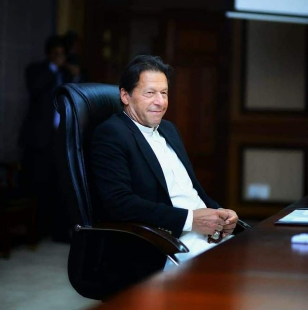 Adorable Pictures of PM Imran Khan in Shalwar Kameez