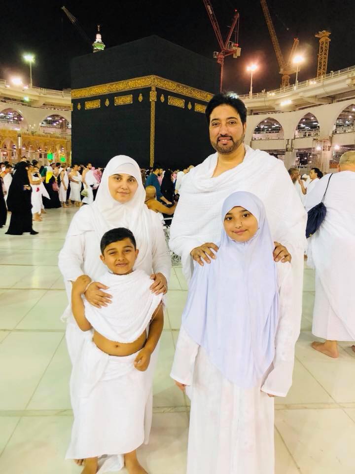 Actress Javeria Saud Shared Throwback Pictures of her Umrah with Family