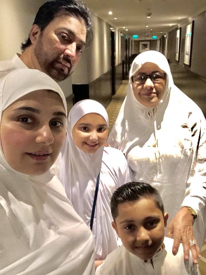 Actress Javeria Saud Shared Throwback Pictures of her Umrah with Family