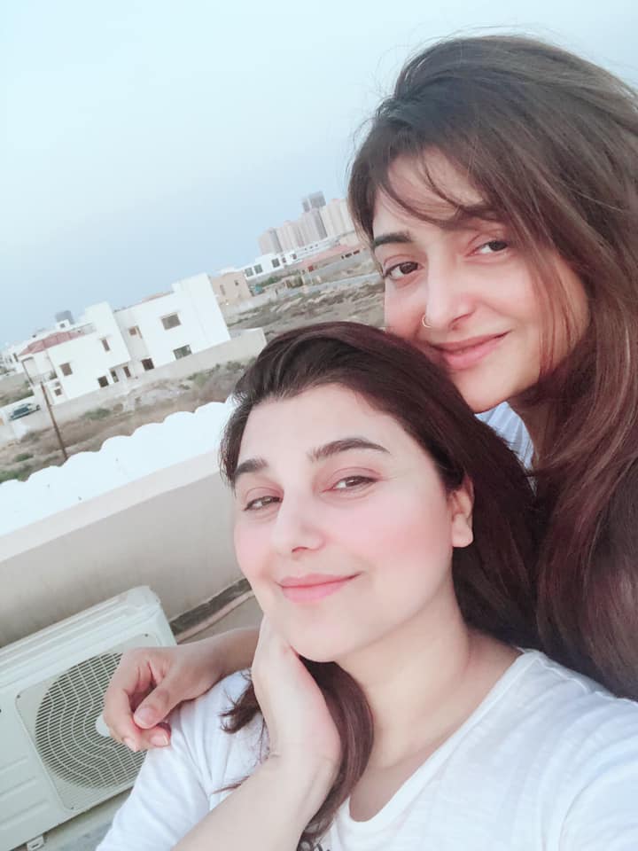 Javeria Saud Latest Pictures with her Family and Friends