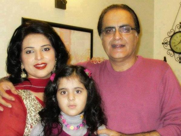 Actor Mehmood Aslam shares How He Manages With His Two Wives At Home