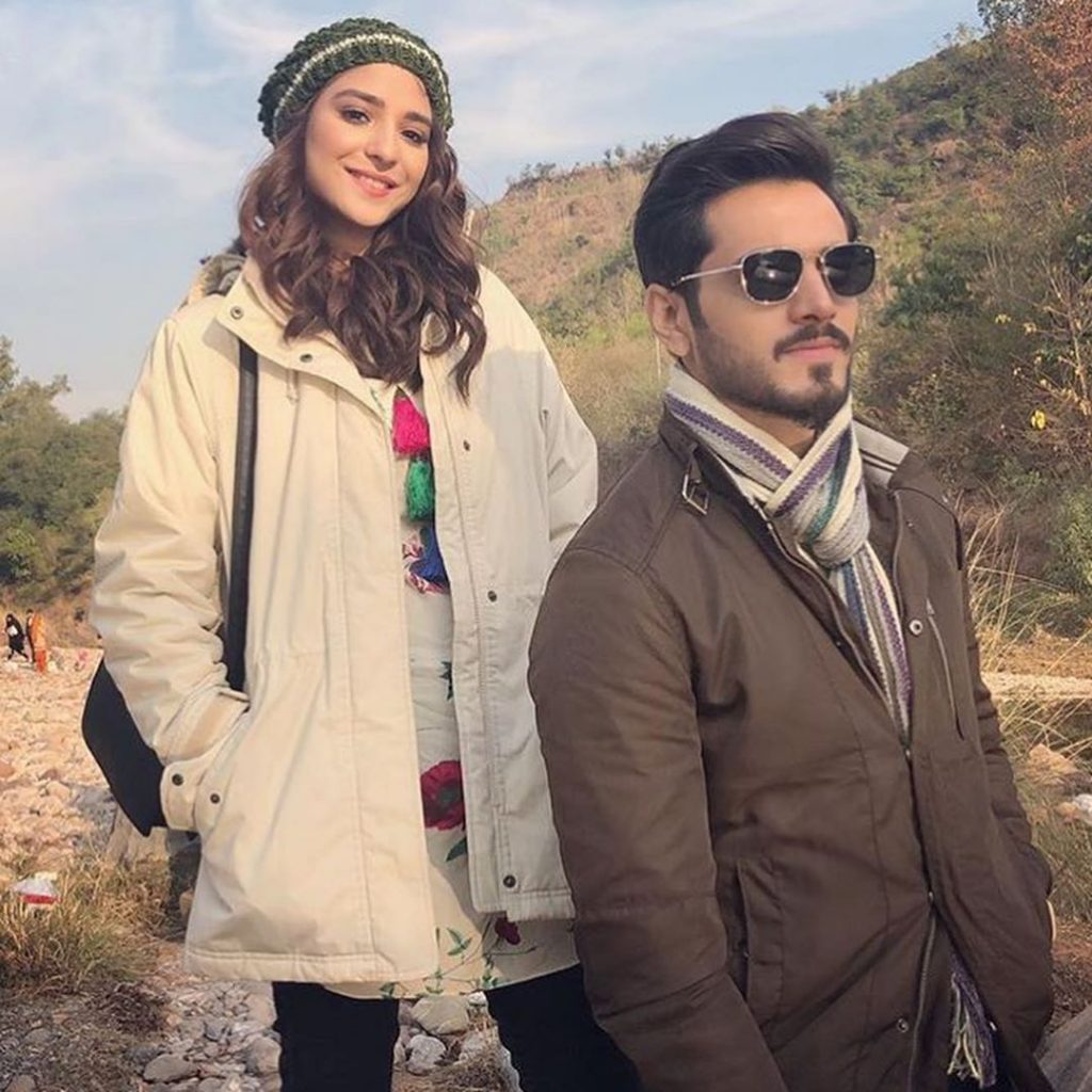 BTS Pictures From Wahaj Ali, Ramsha Khan Starrer Meri Chaar Shaadiyan