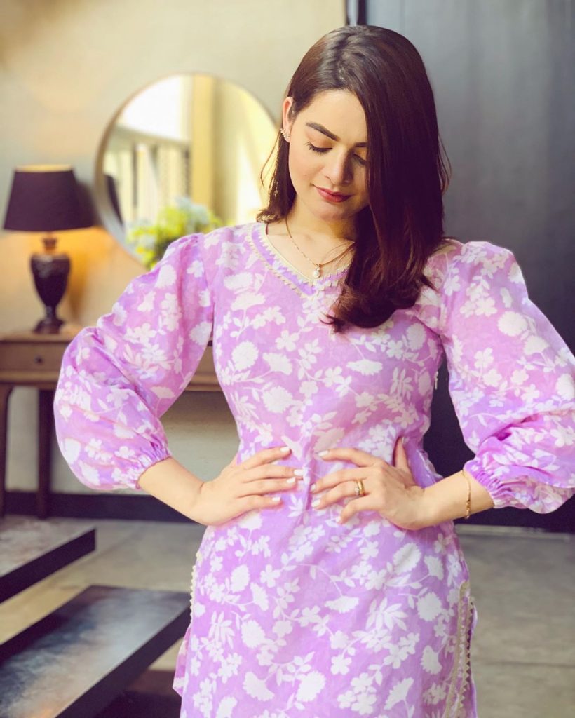 35 Formal Dress-ups of Minal Khan for Your Office Routine