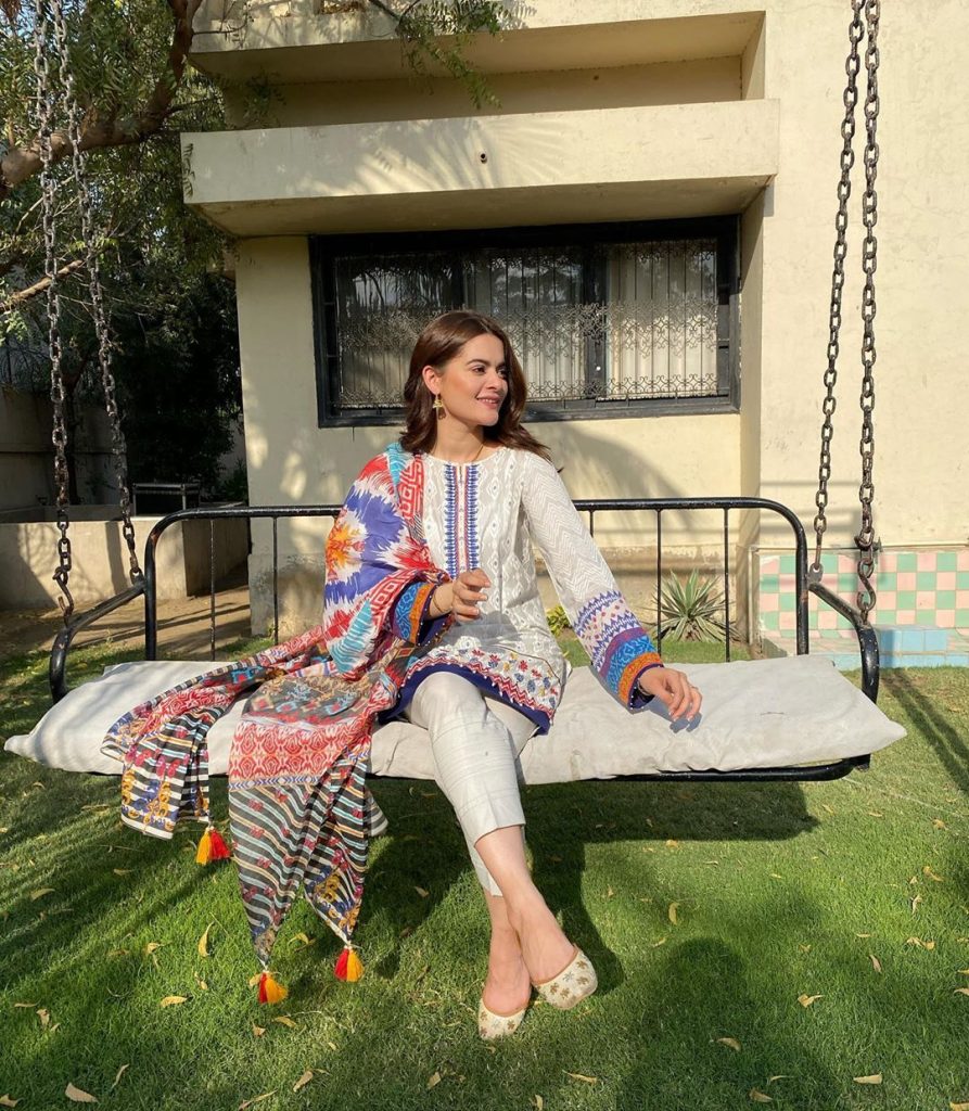 35 Formal Dress-ups of Minal Khan for Your Office Routine