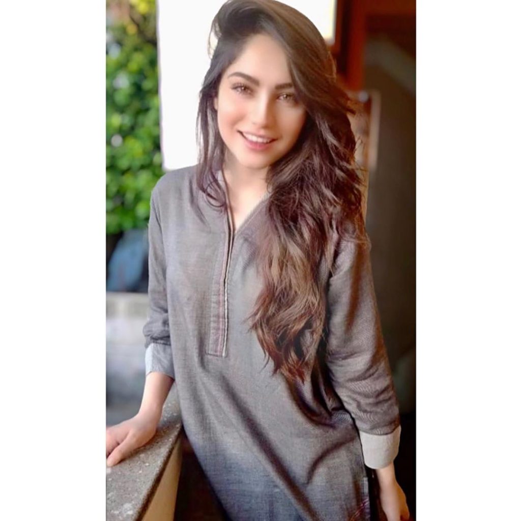 Actress Neelam Muneer Talks About Her Viral Dance Video