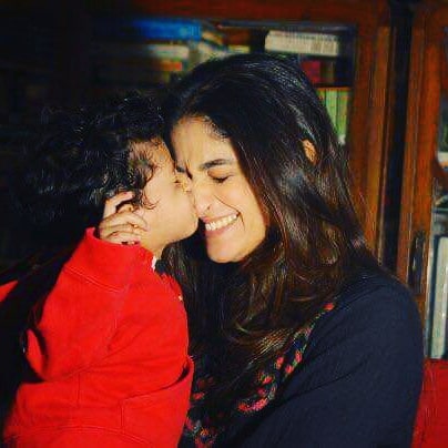 Lively Pictures of Nadia Jamil with her Sons | Reviewit.pk