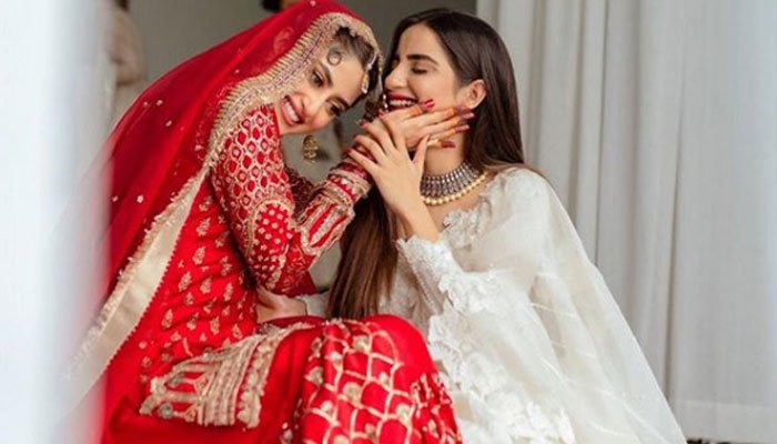 Saboor Aly Opened Up About Comparison With Sajal Aly