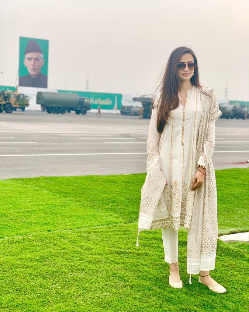 Elegant Dresses of Sana Javed that You Might Choose as Your Eid Dress