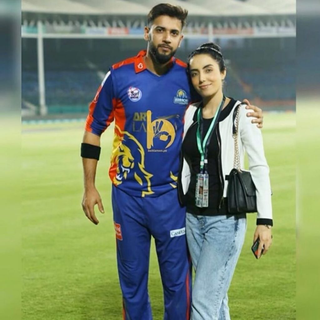 Stunning Pictures of Sannia Ashfaq with Husband and Friends