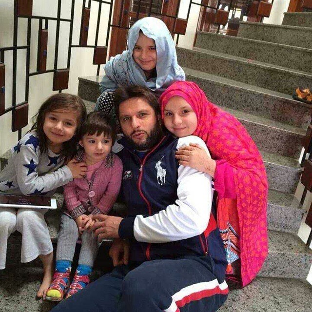 Shahid Afridi Daughters - 25 Adorable Pictures