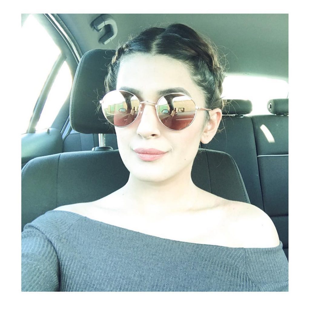 Sun-Kissed Photos of the Diva Kubra Khan