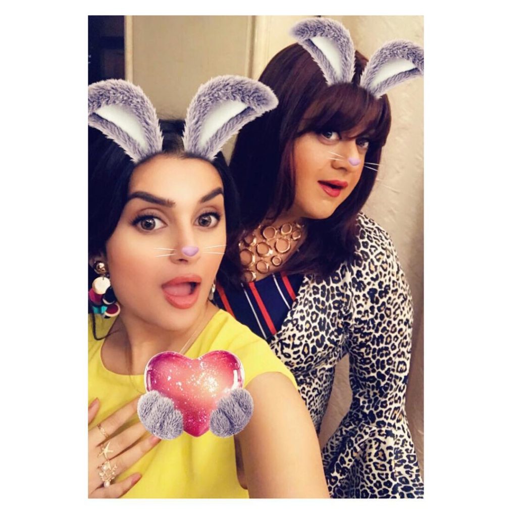 Daring Pictures of the Amazing Kubra Khan