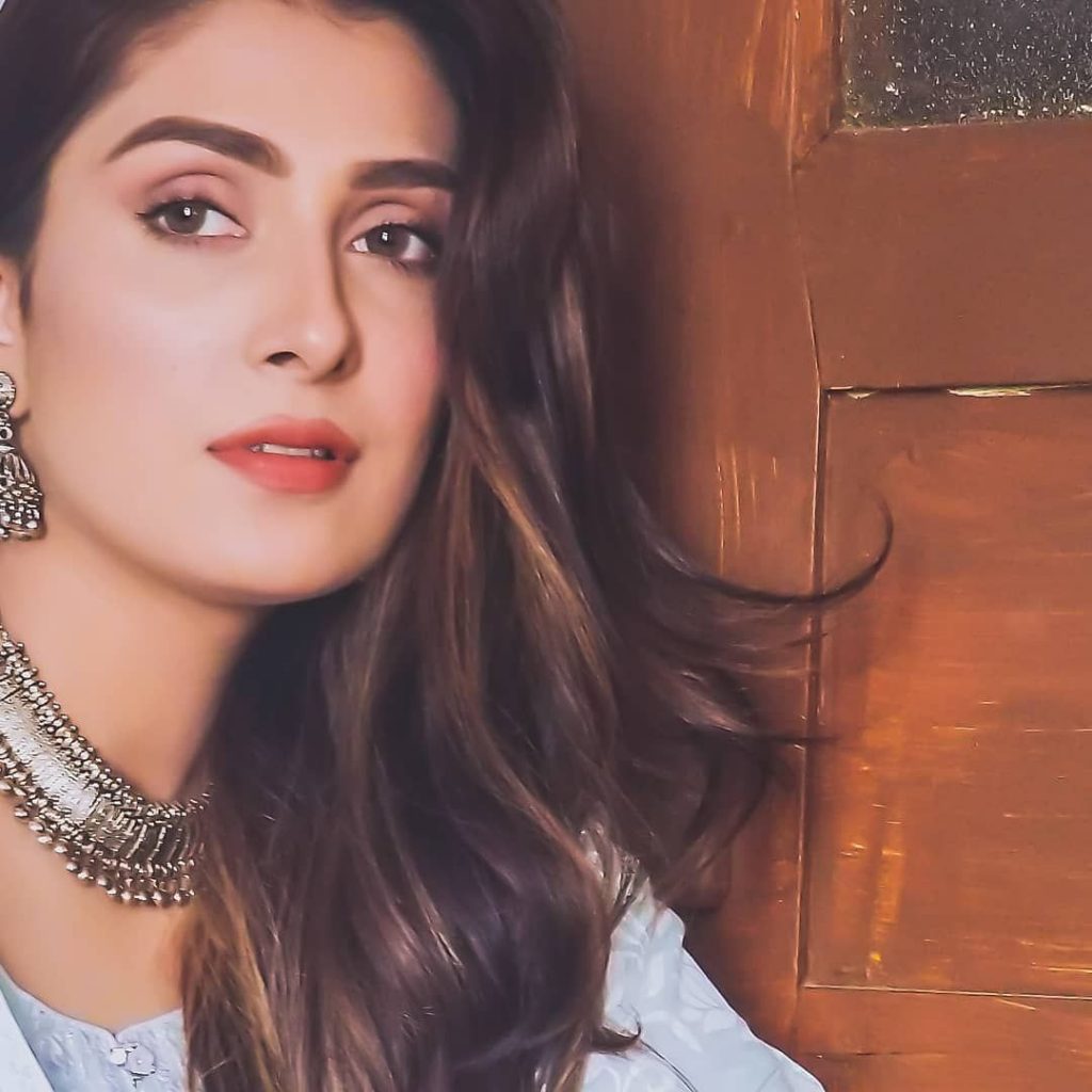 Ayeza Khan Got Locked In School Bathroom