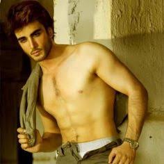 Imran Abbas Never Hesitates to Go Shirtless - Here is WHY