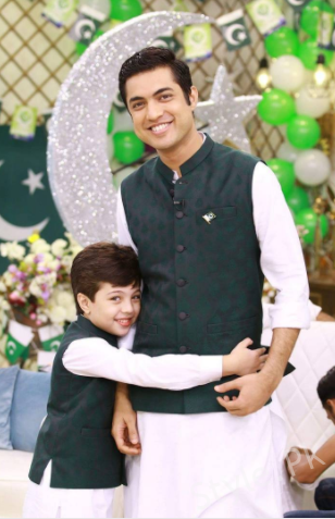 Best Pictures of Handsome Iqrar Ul Hassan in Shalwar Kameez and Waistcoat