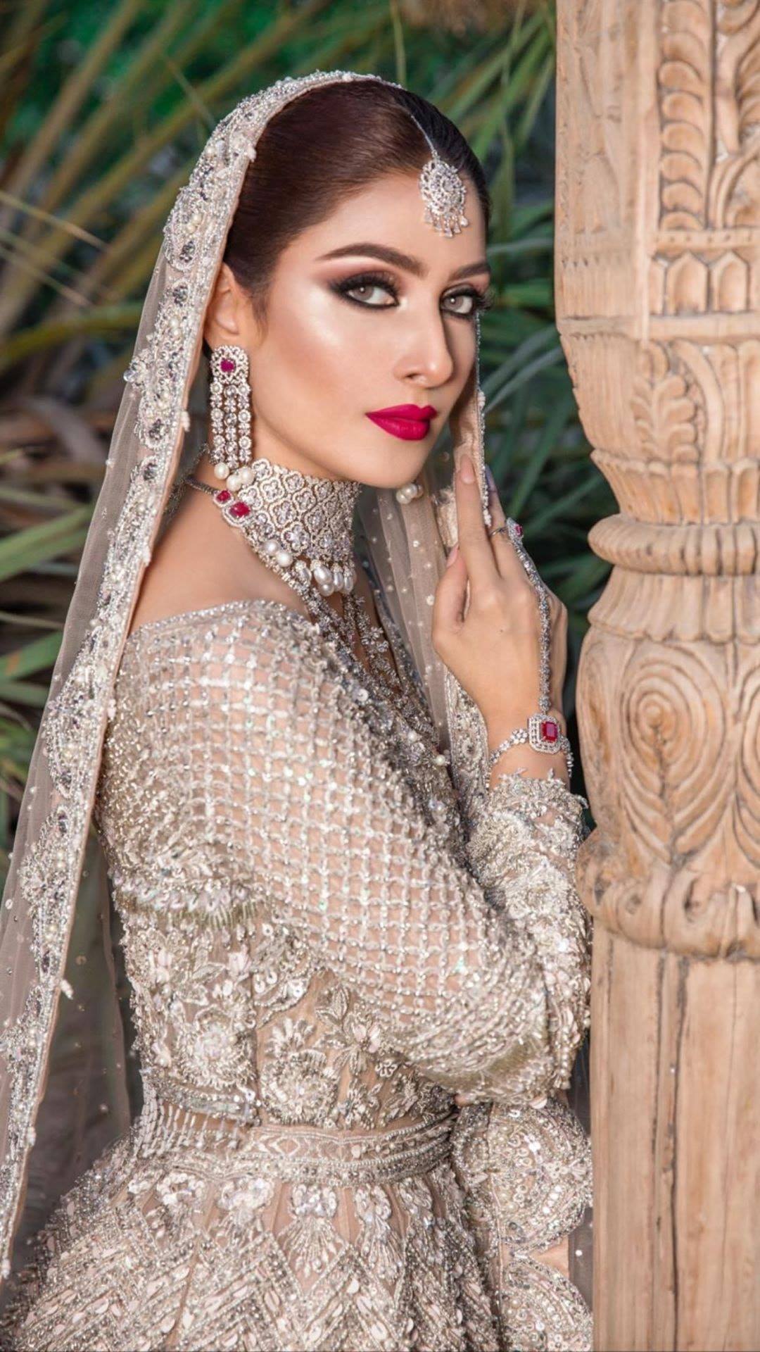 Ayeza Khan looks stunning in Latest Bridal Shoot