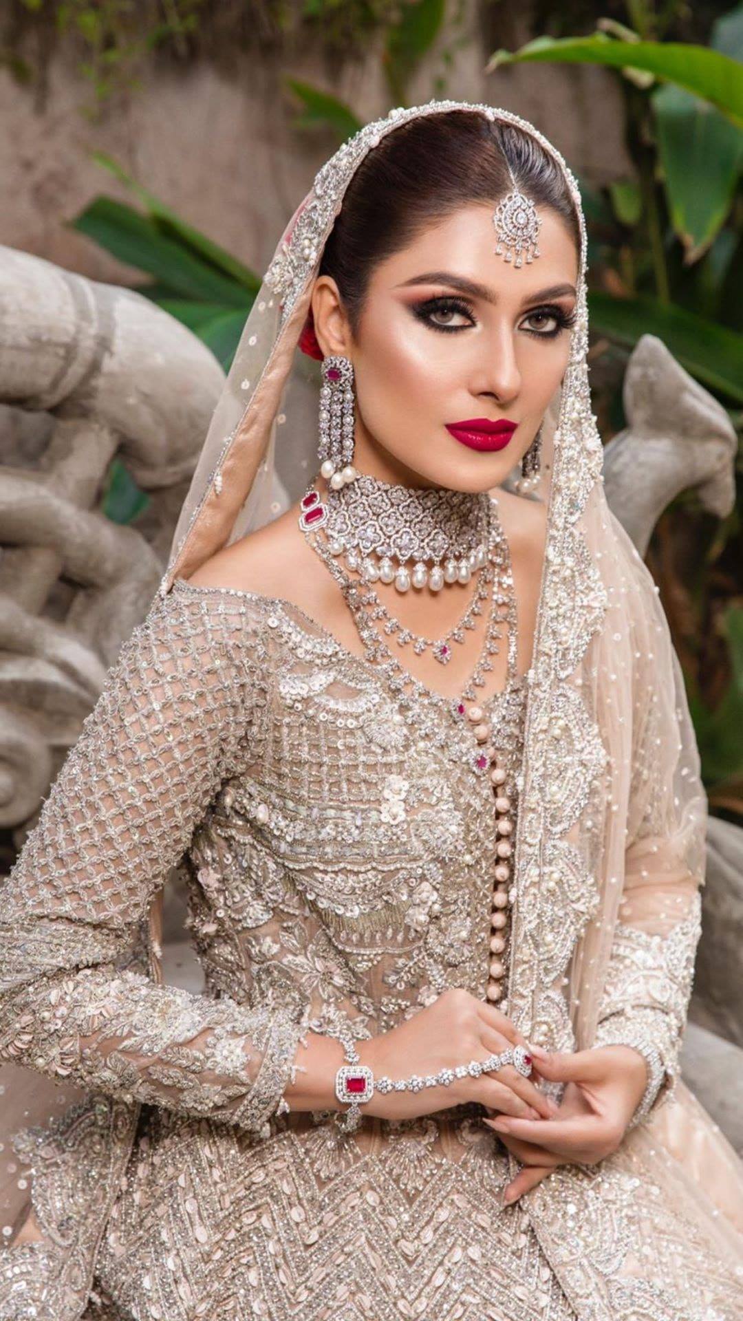 Ayeza Khan looks stunning in Latest Bridal Shoot