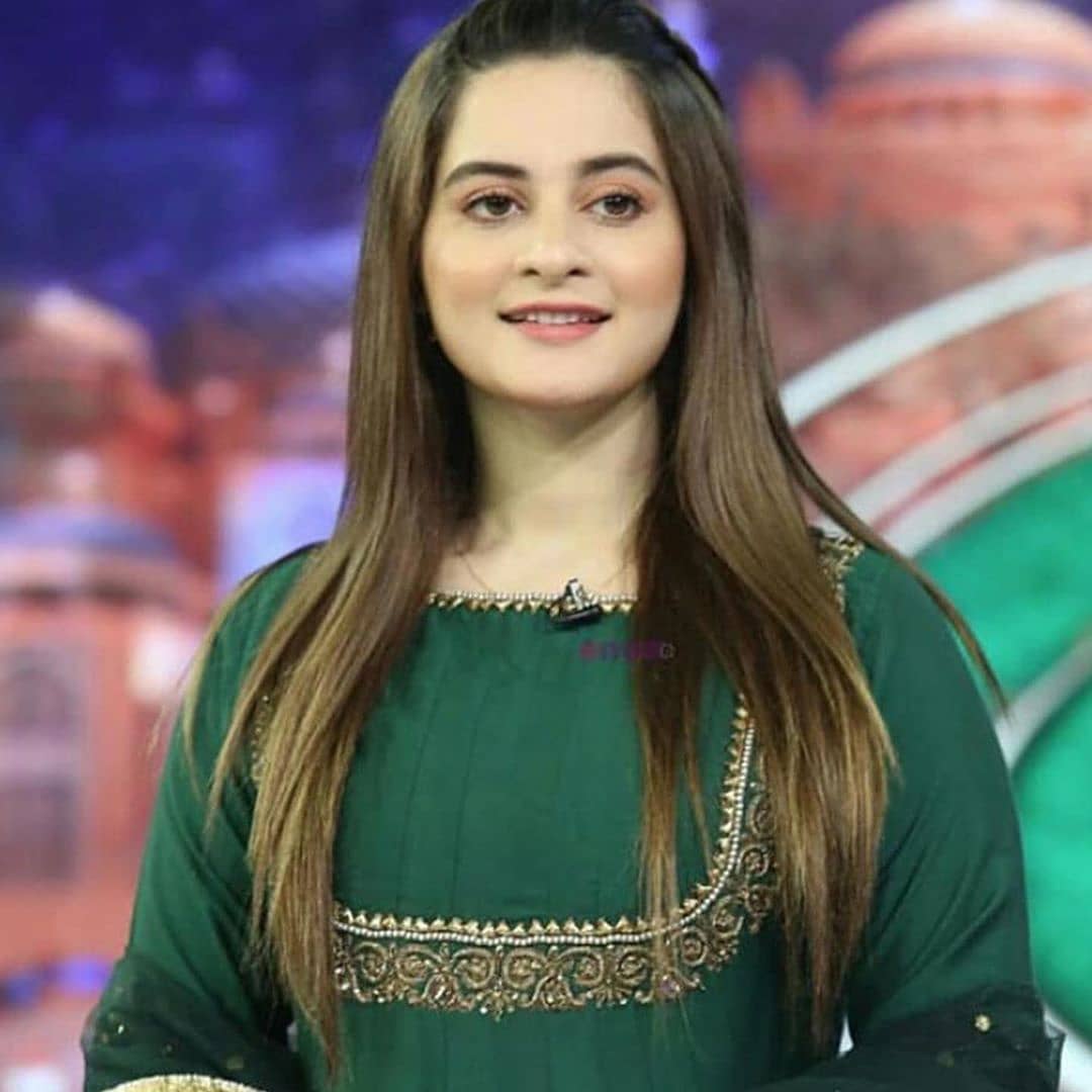 Aiman Khan and Muneeb Butt in Baraan-e-Rahmat Ramazan Show