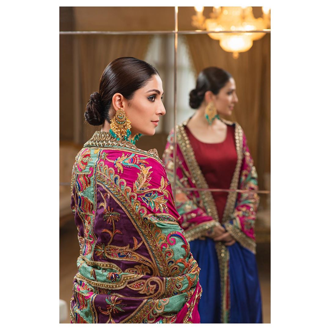 Ayeza Khan is Looking Gorgeous in this Beautiful Colorful Outfit