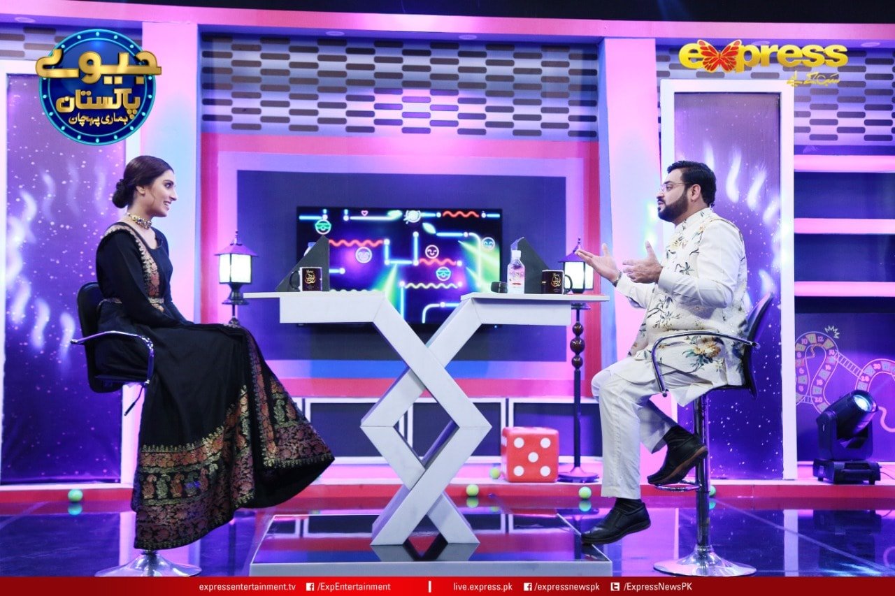 Ayeza Khan is Looking Gorgeous in Jeeeway Pakistan Show