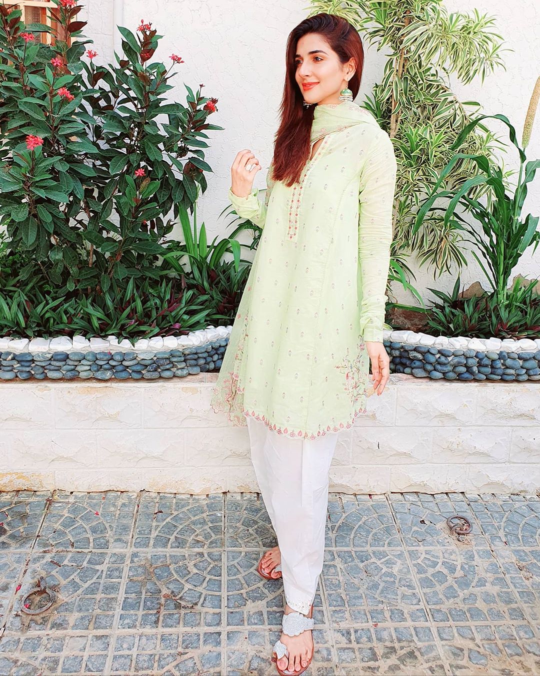 Pakistani Celebrities Eid Day 2 Beautiful Pictures