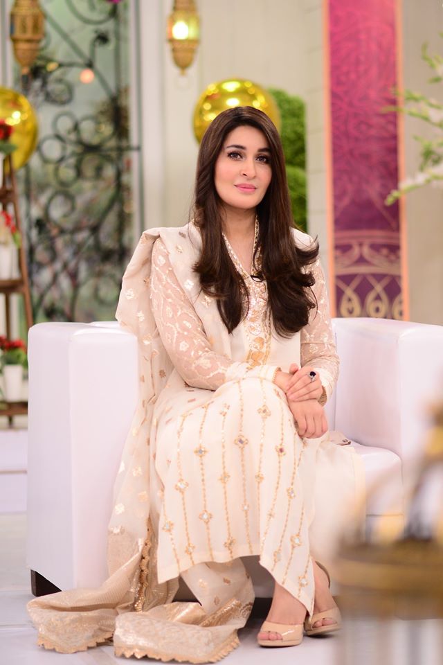 Celebrities Pictures from Good Morning Pakistan Eid Special Day 2