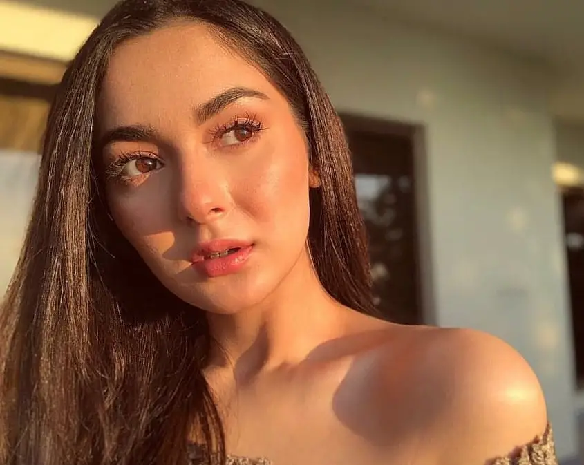 Hania Amir 4