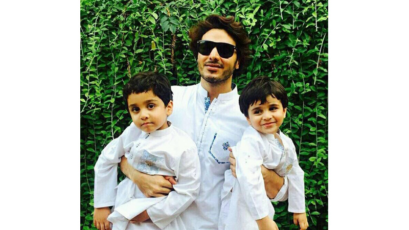 20 Candid Clicks of Ahsan Khan with His Kids