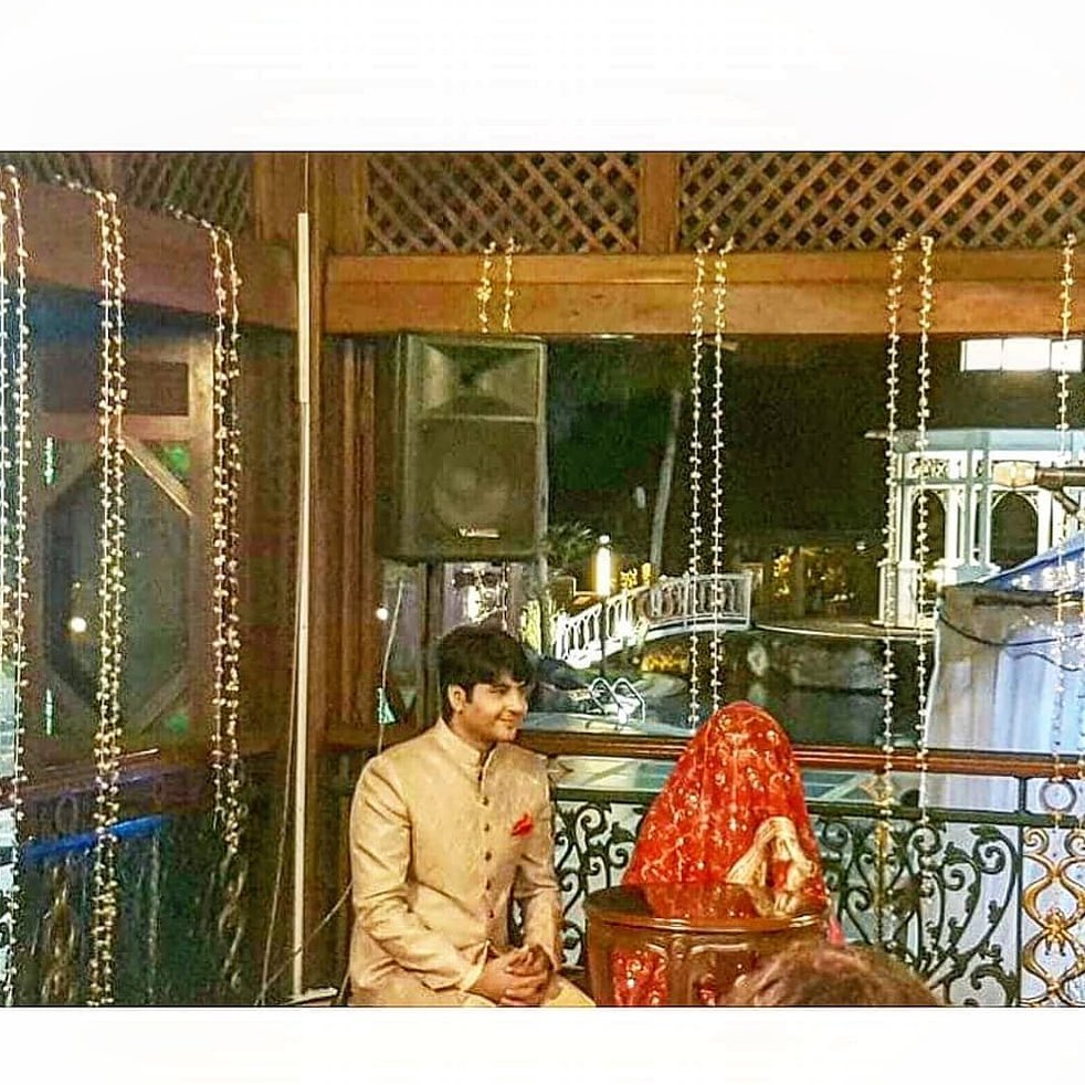 Imran Ashraf Celebrates Nikkah Anniversary With Wife