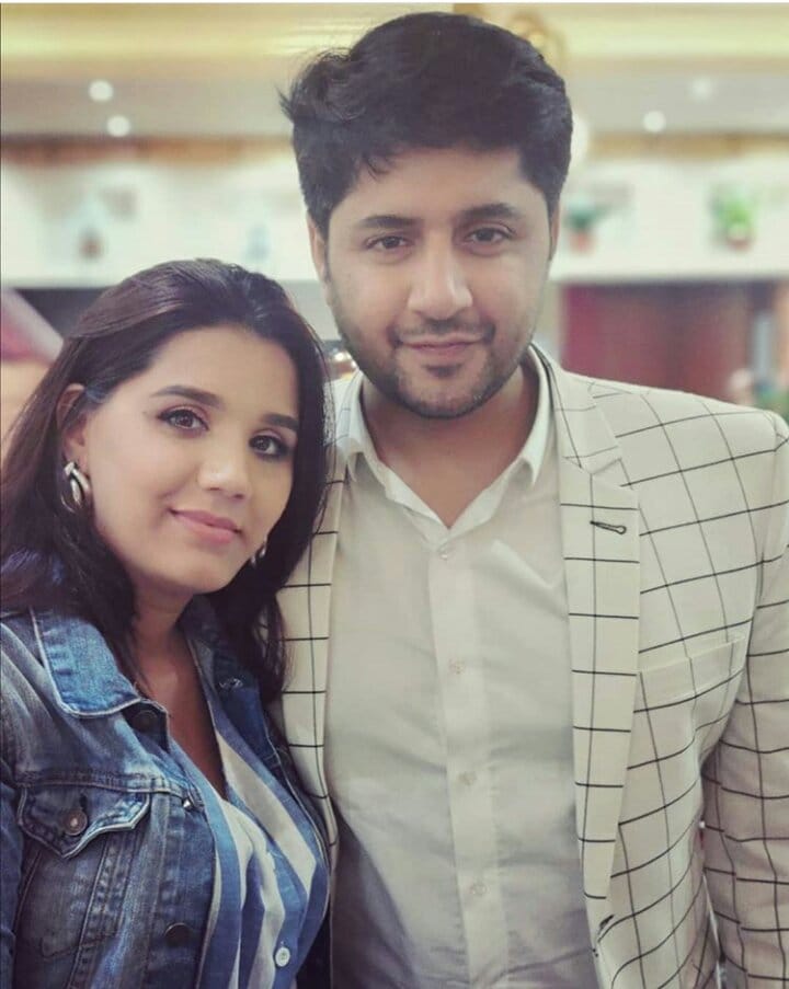 Imran Ashraf Celebrates Nikkah Anniversary With Wife