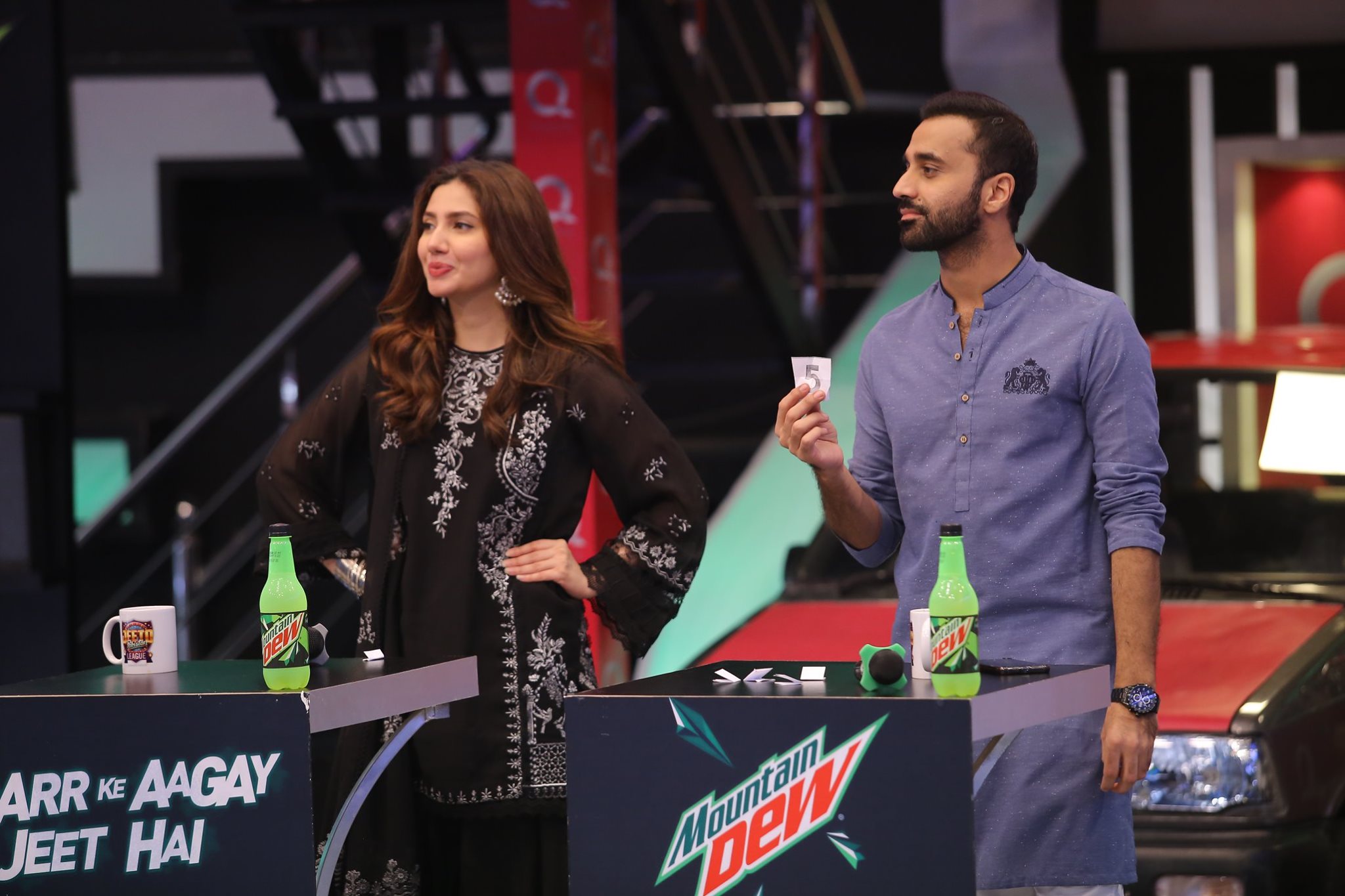 Gorgeous Mahira Khan Spotted at Jeeto Pakistan League