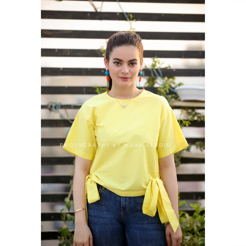Minal Khan is Looking gorgeous in This Yellow Dress