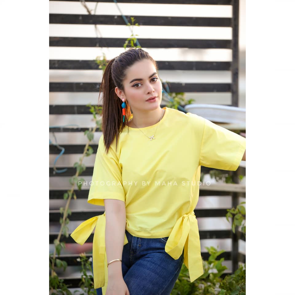 Minal Khan is Looking gorgeous in This Yellow Dress