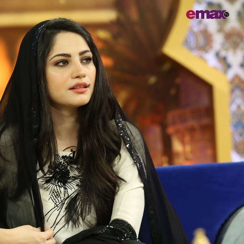 Neelam Muneer Clicks from Baran e Rehmat with Reema Khan