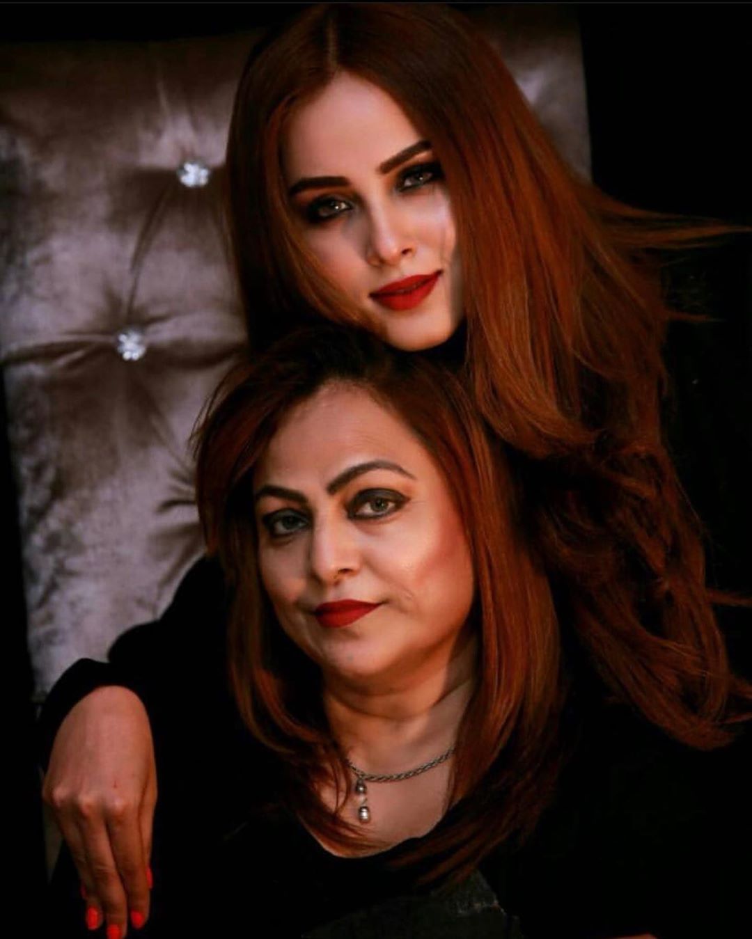 Nimra Khan Shared Pictures with her Mother and Mother in Law