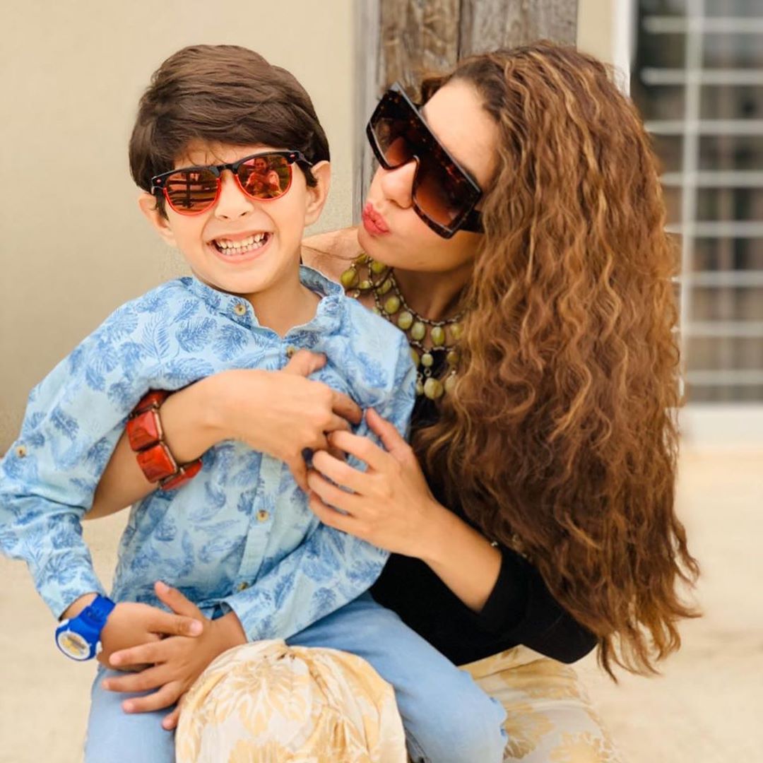 Sadia Faisal Beautiful Latest Pictures with Her Son