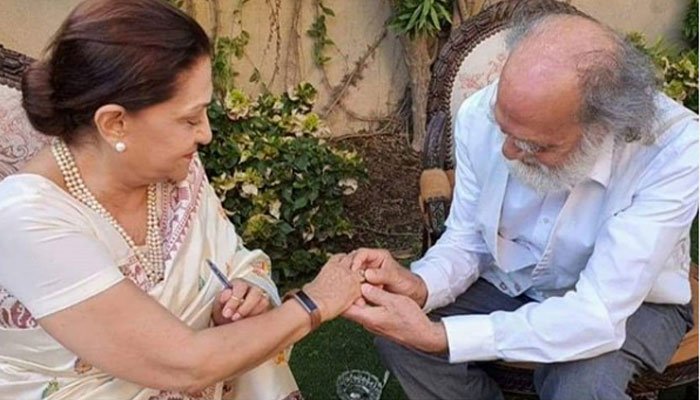 Samina Ahmed And Manzar Sehbai Adorable Pictures After Marriage