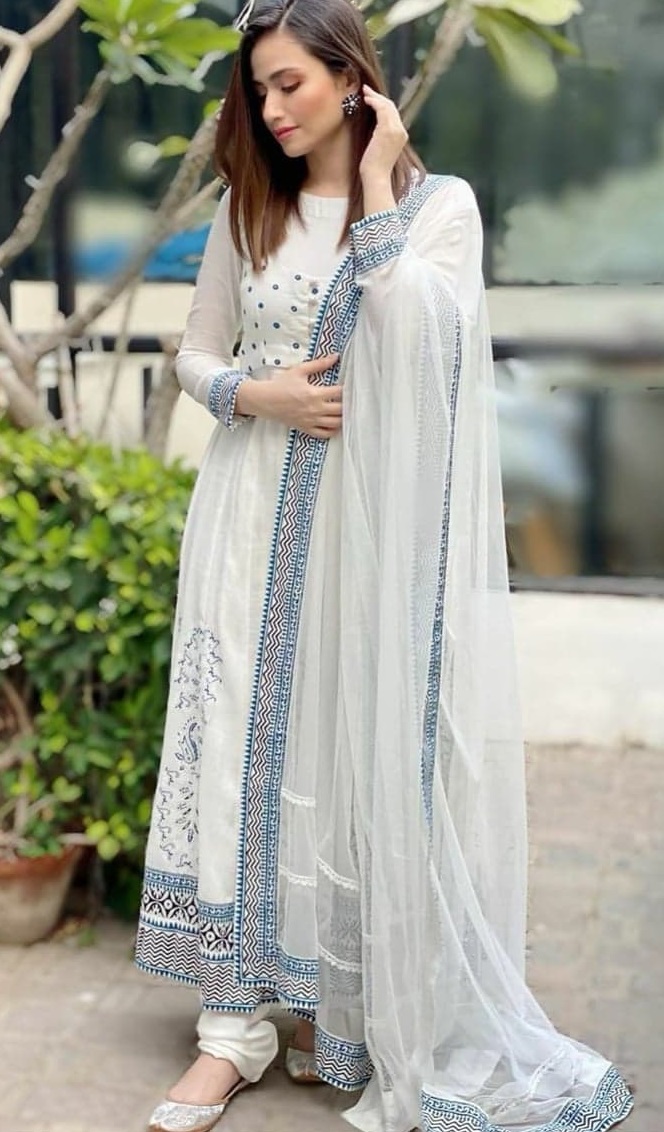 Sana Javed 13