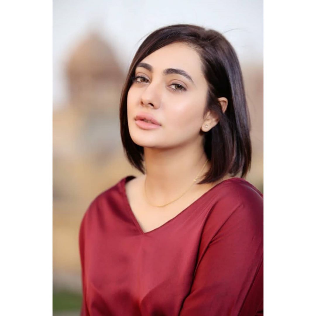 Suzain Fatima Latest Beautiful Pictures from Instagram