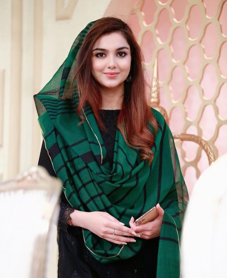 Syeda Tuba Aamir Latest Beautiful Clicks from Eid Reviewit.pk